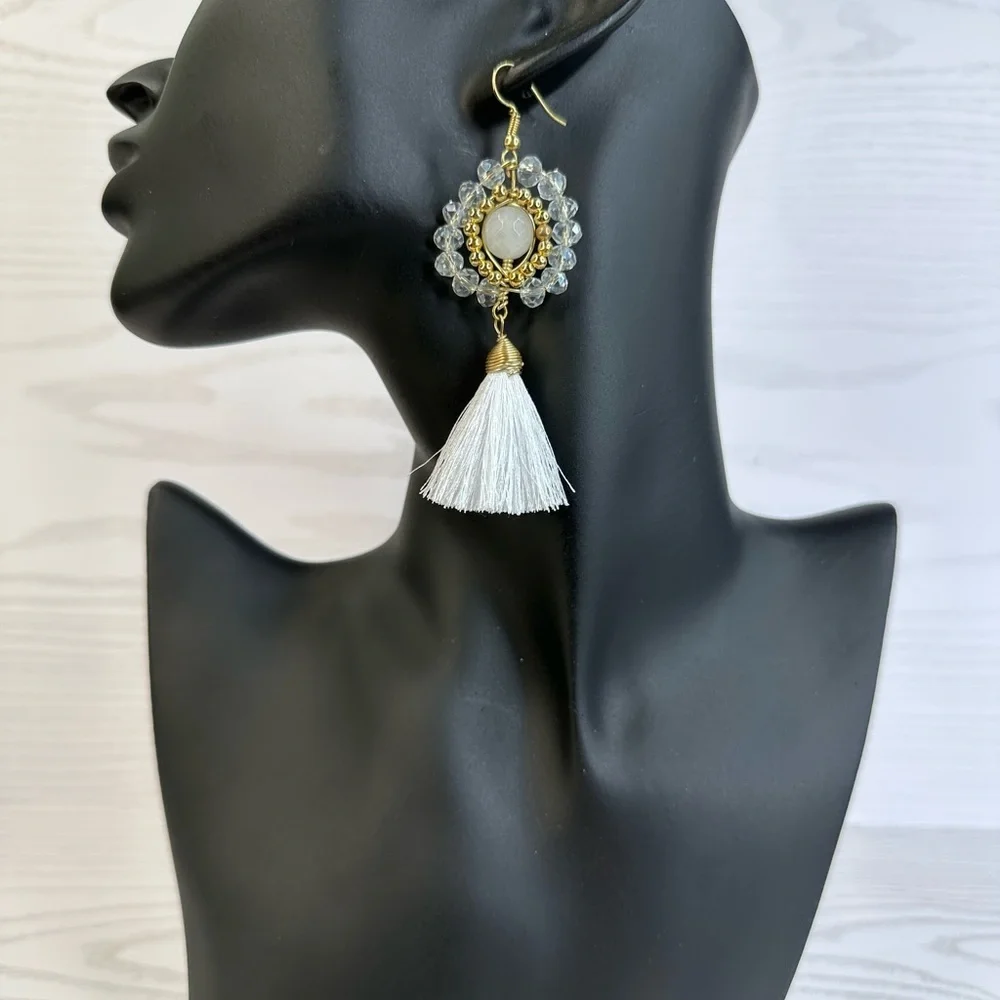 Handmade NEW Gold and‎ White Tassel Earrings with natural agate stone